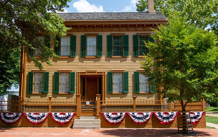 abraham lincoln's house in springfield illinois